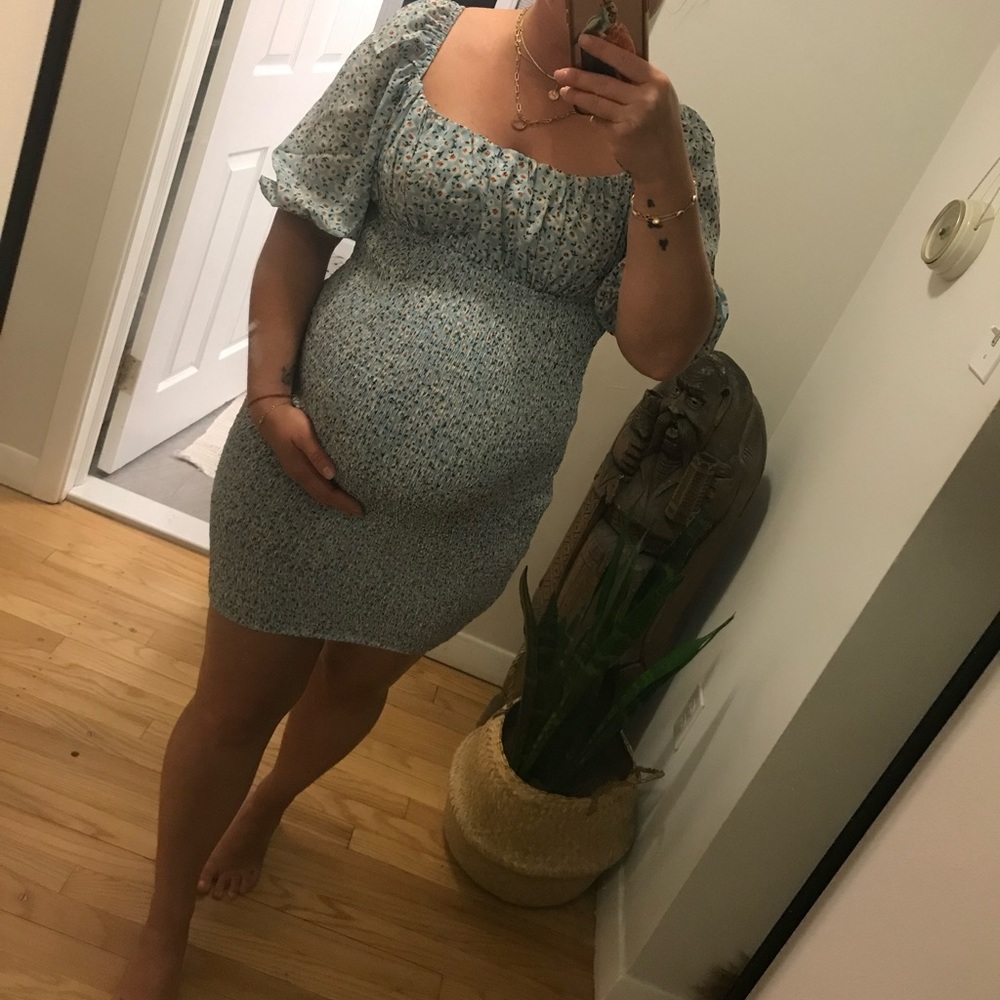 MATERNITY Floral dress from Shein in size Medium
